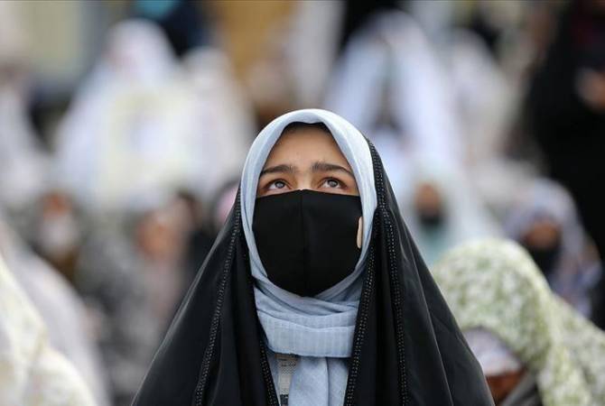 Иран зафиксировал рекордное суточное число смертей среди заразившихся 
коронавирусом
