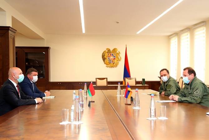 Armenian defense minister holds farewell meeting with Ambassador of Belarus