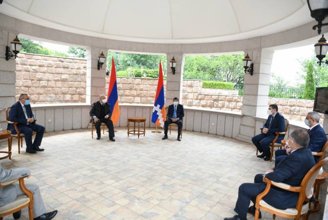 President of Armenia meets with top leadership of Artsakh in Stepanakert