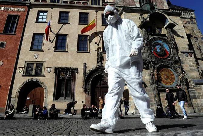 Число зараженных коронавирусом в Чехии превысило 13 тысяч

