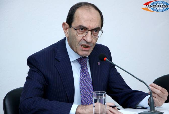 Шаварш Кочарян не считает, что политика Азербайджана изменится с уходом 
Мамедъярова