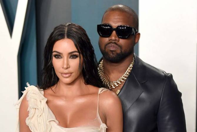 Kim Kardashian says Kanye West has mental health issues