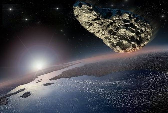 Астероид размером с футбольное поле приближается к Земле