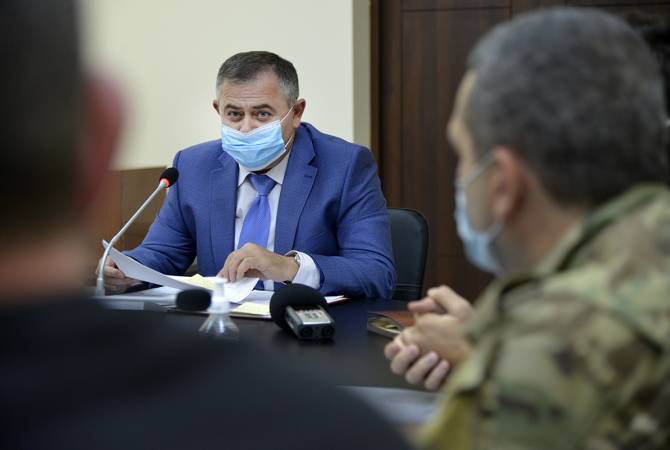 Defense Industry chief meets with Armenian dronemakers to discuss upgrade projects 