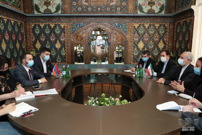 Мхитар Айрапетян встретился с послом Ирана в Армении