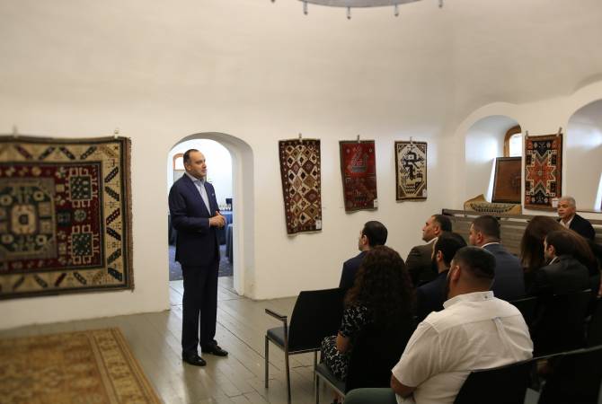 Посол Армении встретился с группой московских бизнесменов и частных лиц

