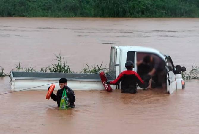 Հարավային Կորեայում տեղատարափ անձրեւների հետևանքով առնվազն 21 մարդ է 
մահացել


