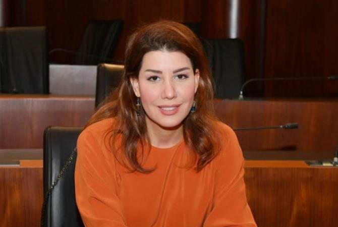 Депутат парламента Ливана  Пола Якубян отказалась от мандата