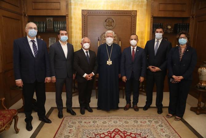 وفد الحكومة الأرمينية يلتقي بقداسة كاثوليكوس بيت كيليكا الكبير آرام الأول في بيروت