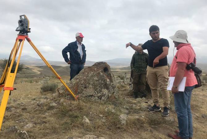 В результате измерений обсерватории-памятника Караундж обнаружены около 30 новых 
камней

