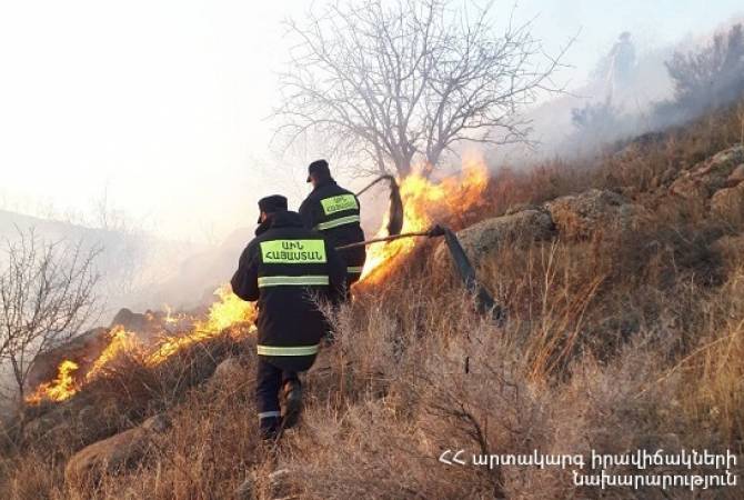 Սյունիք գյուղի մոտակայքում այրվել է 50 հա խոտածածկ տարածք․ հրդեհաշիջմանը 
մասնակցել է 39 փրկարար 