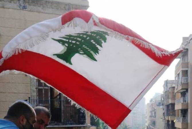 Lebanese Government steps down