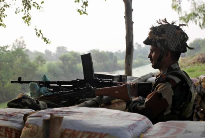 СМИ: Пакистан обстреляли индийские районы Кашмира