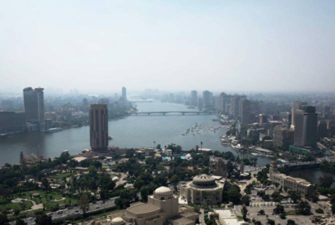 В центре Каира обрушилось пятиэтажное здание