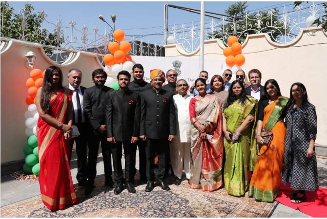 الاحتفال بالذكرى ال 74 لاستقلال الهند بالسفارة الهندية في يريفان 