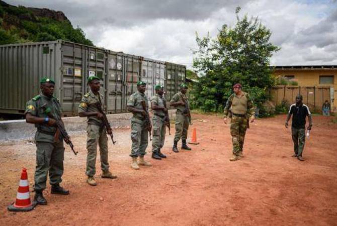  В Мали воинские части подняли мятеж
 