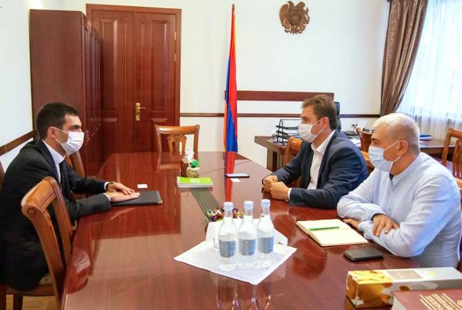  Губернатор Тавушской области и постпред Арцаха обсудили вопросы строительства 
убежищ

 