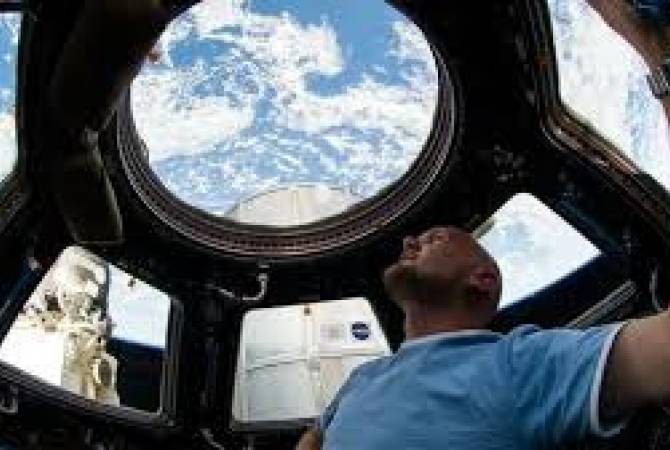 Космонавт с МКС заметил в небе Южного полушария группу из пяти НЛО
