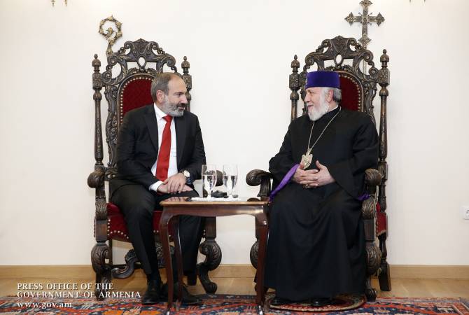 رئيس الوزراء نيكول باشينيان يبعث رسالة تهنئة لقداسة كاثوليكوس عموم الأرمن كاريكين ال2 بعيد ميلاده