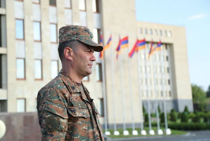 Defense Ministry presents National Hero title recipient Capt. Ruben Sanamyan's valor in battle 