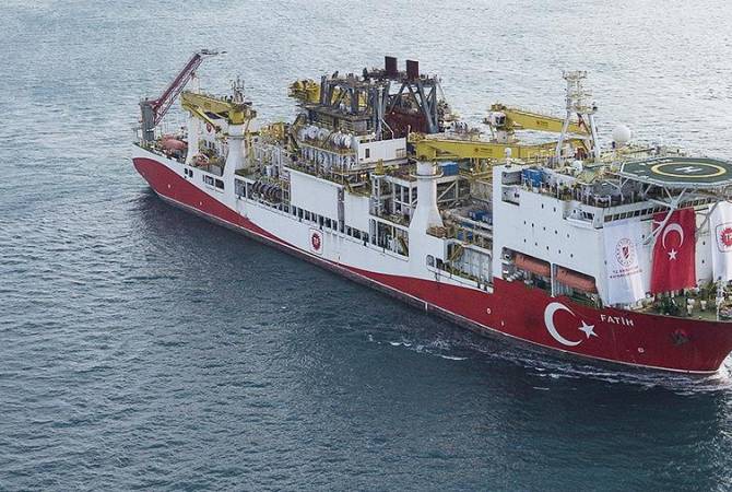 Турция обнаружила крупное месторождение природного газа в Черном море
