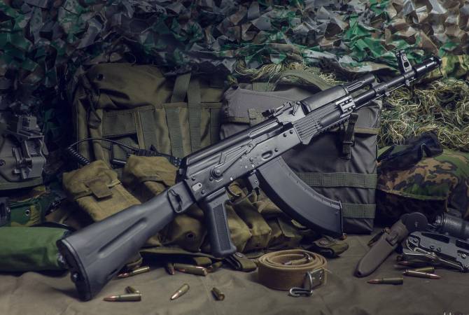 الدفعة الأولى لبنادق الكلاشينكوف- AK-103-صناعة أرمينيا ستُسلّم للجيش الأرميني