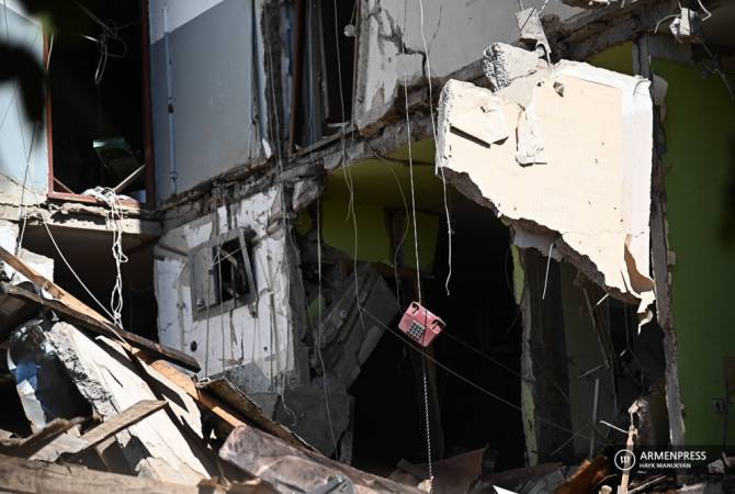 На месте взрыва в Ереване проводятся следственные действия