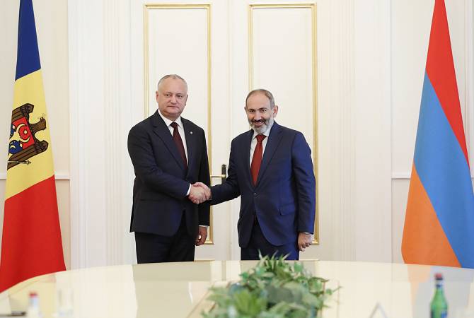 Armenian PM congratulates Moldova’s Dodon on Independence Day