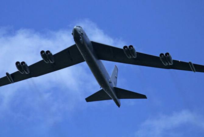  Шесть американских бомбардировщиков B-52 облетят страны НАТО
 