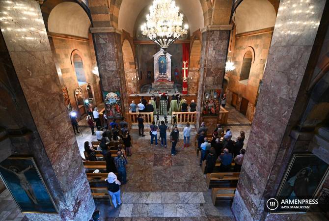 В храме Святого Саркиса отслужен  заупокойный  молебен  в память о жертвах взрыва в 
Бейруте 