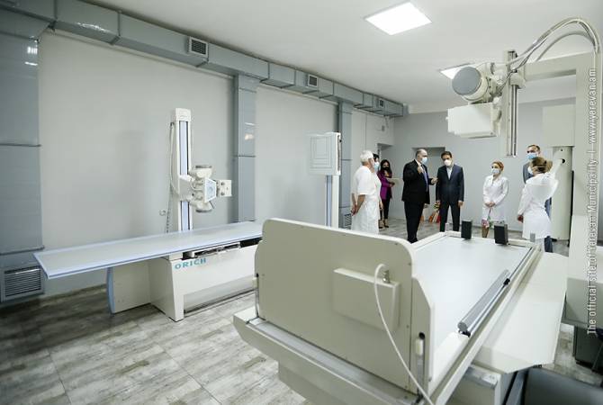 Поликлиники Еревана получили новое медоборудование: Айк Марутян ознакомился с 
ходом программы

