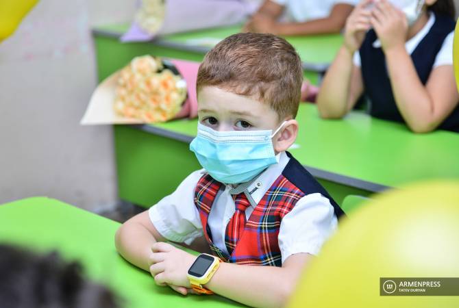 Lawyer attempts to challenge in court mandatory face masks in schools, issues misleading 
statement 