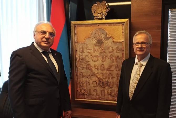  L'ambassade arménienne en Israël a officiellement ouvert ses portes