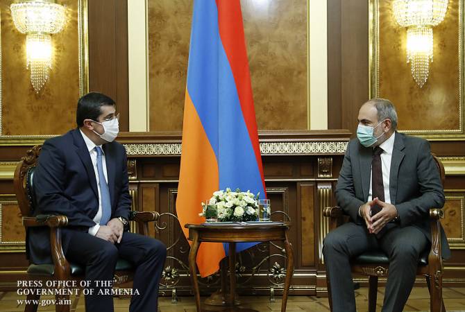 رئيس الوزراء الأرميني نيكول باشينيان يعقد اجتماع خاص مع رئيس آرتساخ آرايك هاروتيونيان بعيد الاستقلال