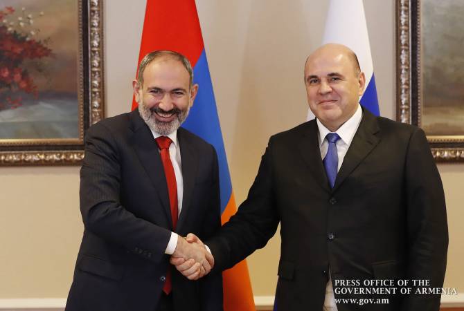 Mikhail Mishustin a félicité au Premier ministre d'Arménie
