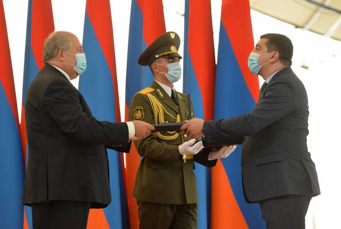 Armenian President Armen Sarkissian hands state awards on Independence Day