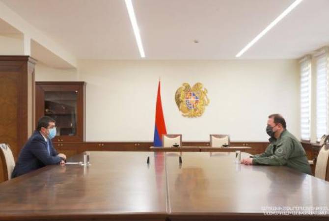 President of Artsakh meets with Armenia’s defense minister in Yerevan