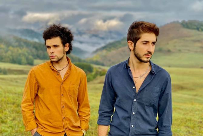 «Դետք»-ը երգերի է վերածել հայ և օտարազգի գրողների գործերը.  խմբի պրոդյուսերը 
բացում է փակագծերը