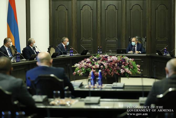 Le Premier ministre reçoit la délégation de l'Assemblée nationale d'Artsakh