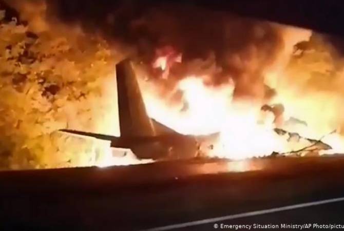 В Украине разбился военно-транспортный самолет.  26 человек погибли