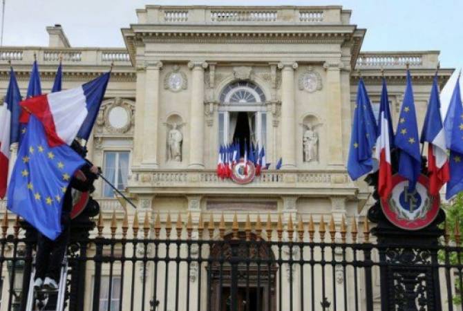 France calls for immediate end to military operations around Artsakh