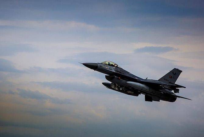 Թուրքիայի F-16 կործանիչը ՀՀ օդային տարածքում խոցել է հայկական ռազմաօդային 
ուժերի ՍՈւ-25 գրոհիչը

