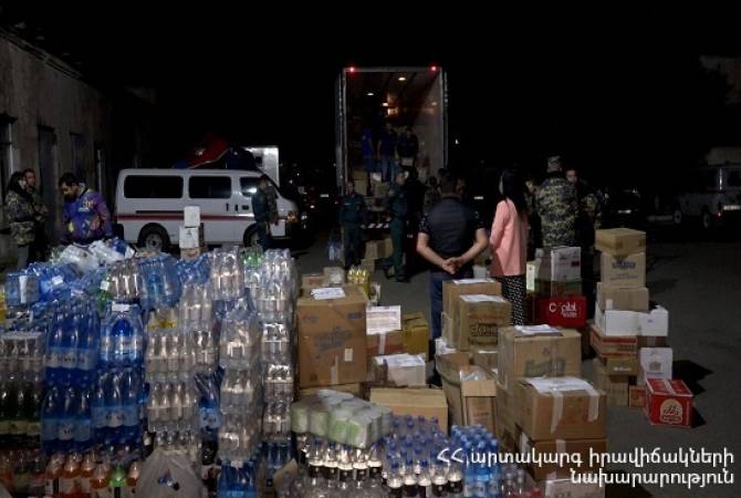 МЧС Армении доставляет гуманитарную помощь в Арцах