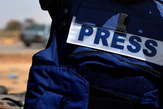 Azeri shelling hits French reporters in Artsakh