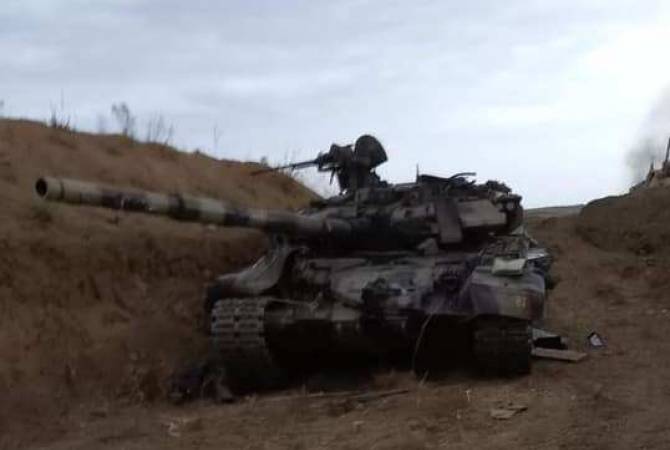 Фотографии уничтоженного азербайджанского танка Т-90

