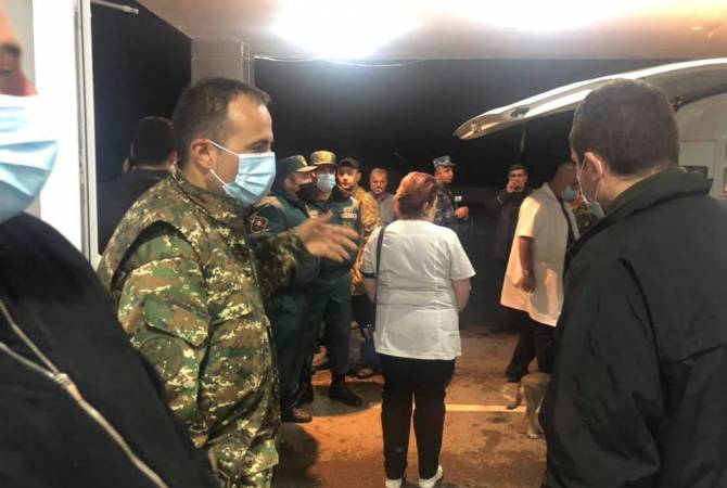 وصول مسعفون متطوعون من فرنسا لآرتساخ لمساعدة الجرحى من الهجوم الواسع التي تشنتها أذربيجان 
