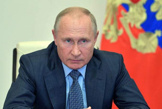 Путин с членами Совета безопасности обсуждает ситуацию на Южном Кавказе


