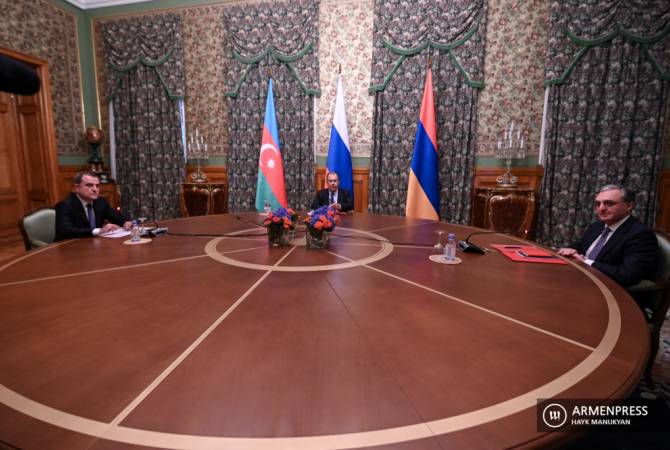 Armenian, Russian, Azerbaijani FMs negotiate for 9 hours, still in process
