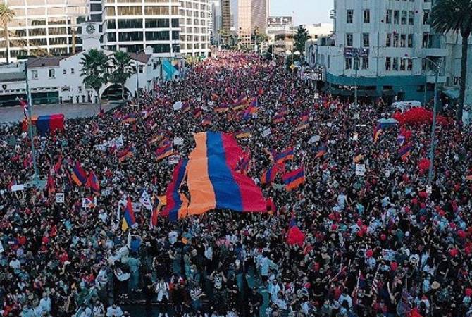 Estimated 100,000 march in Los Angeles in support of Artsakh 