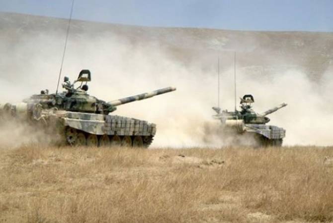 АО Арцаха в южном направлении подбила 4 атакующих азербайджанских танка

